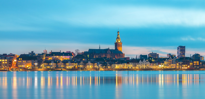 A picture of Nijmegen city in lights